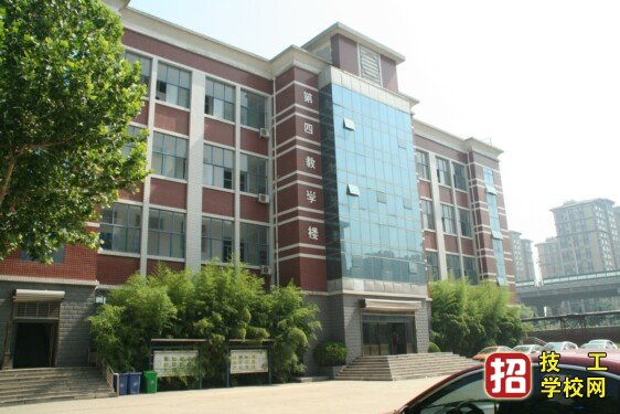 2022年初中生可报的铁路大专学校