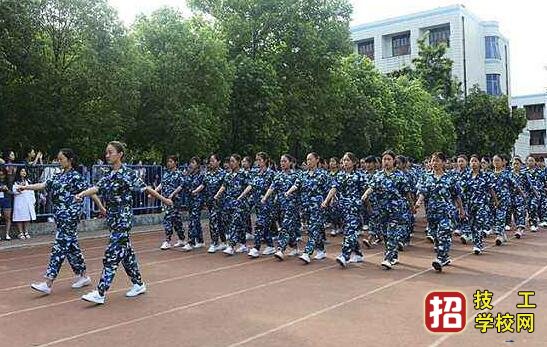 石家庄同济医专开学有军训吗