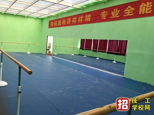 石家庄工业信息中等专业学校