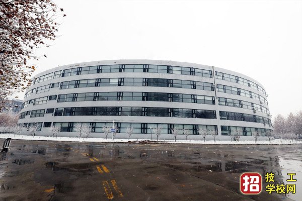 石家庄工业信息中等专业学校