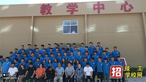 4月可以报名石家庄同仁医学院吗？